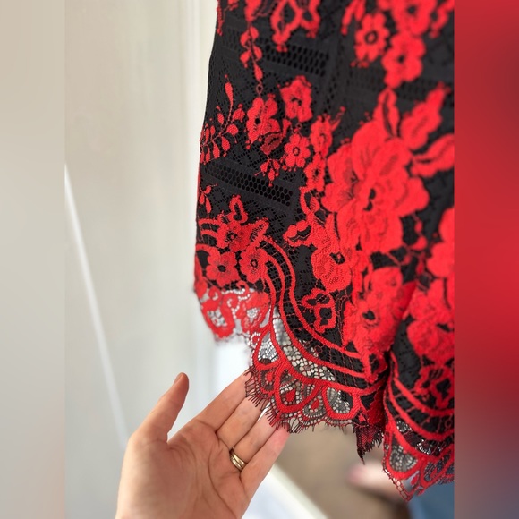 Guess Romper (size small) - Picture 4 of 4